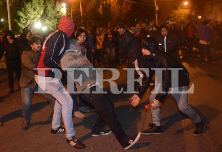 Cómo fue la represión policial en Santa Cruz