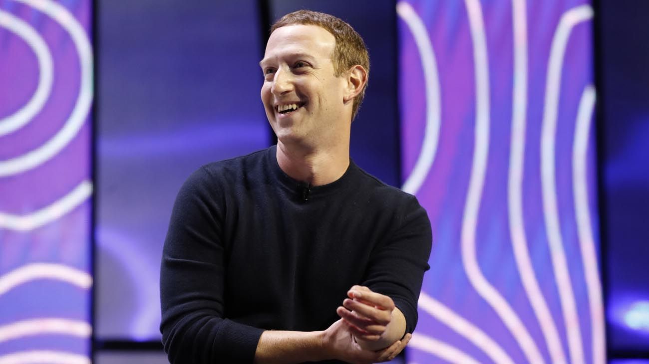 Mark Zuckerberg se volcó al campo: está criando vacas que comen nueces de macadamia y cerveza