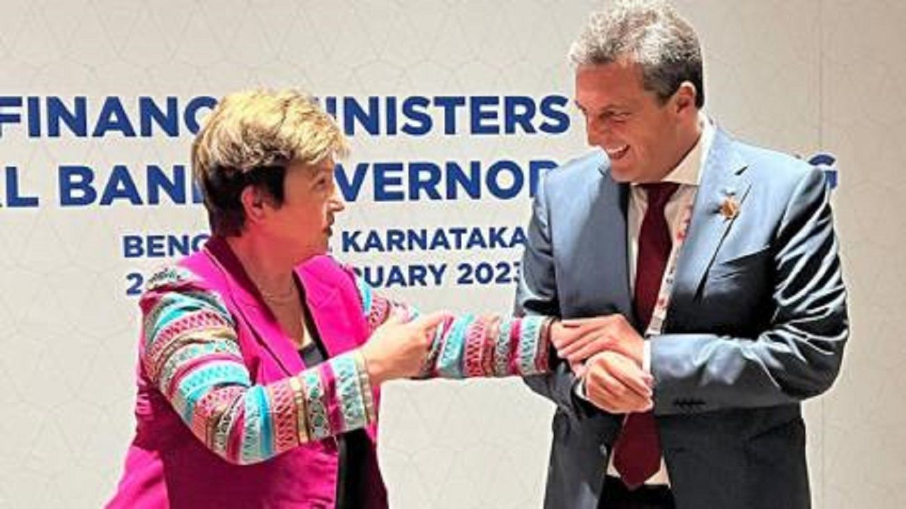 El FMI confirmó el desembolso de US$ 7500 M y acordó con Massa nuevas metas fiscales y de reservas