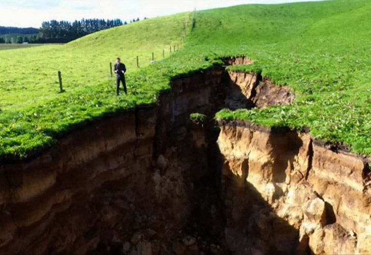 Una enorme grieta apareció en Nueva Zelanda