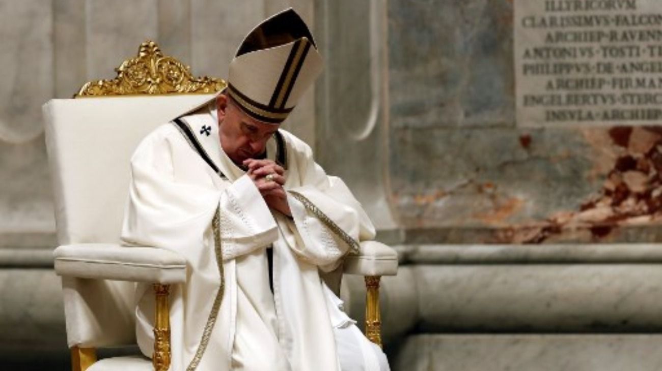 El Papa Francisco encabezó vía streaming la misa del Sábado Santo en el Vaticano