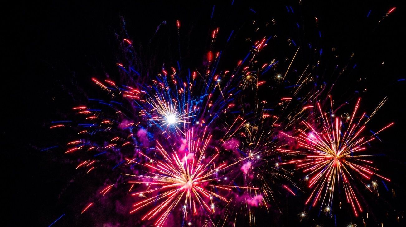 Fuegos artificiales: Cómo se reestructuraron las empresas para ofrecer productos de bajo impacto sonoro