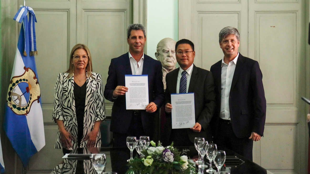 El gobierno de San Juan adjudicó el proyecto para iluminar su Red Provincial de Fibra Óptica