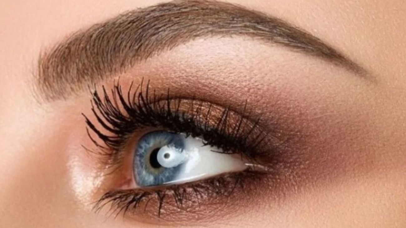 Cómo maquillar las cejas de forma natural