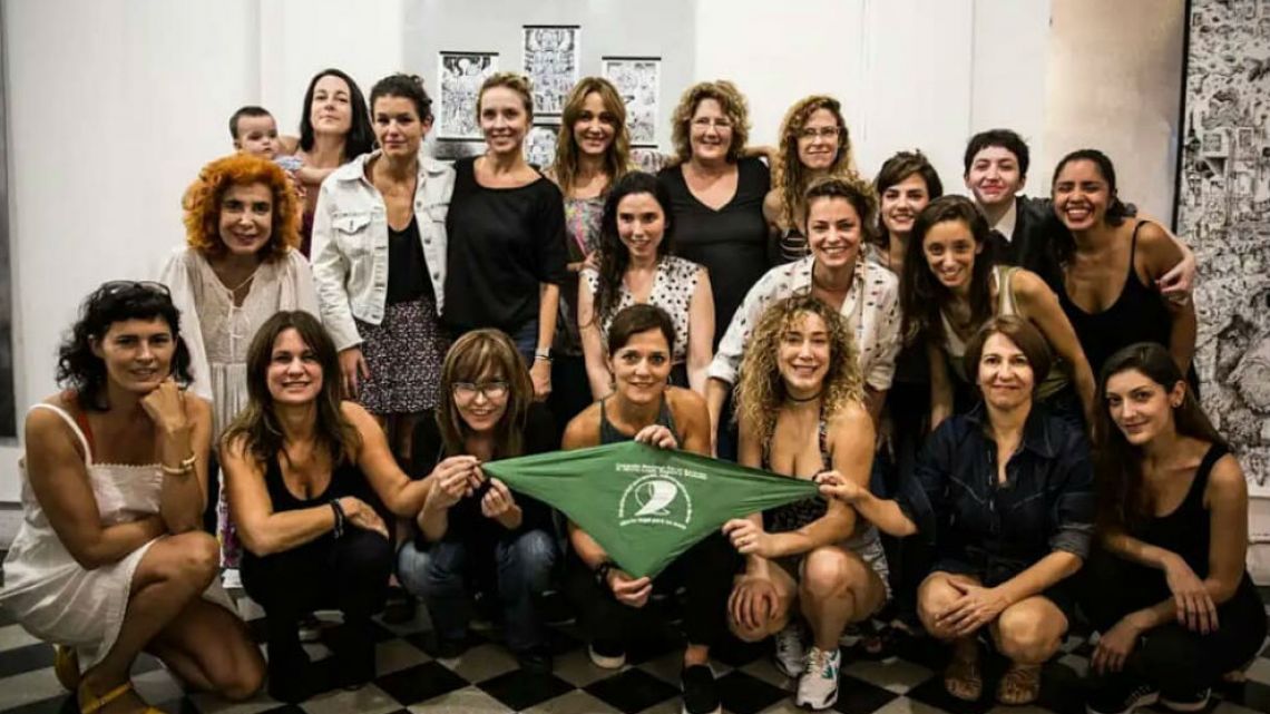 La existencia de las Bolten, o cómo convivir con otro fake engrietado que nos mantiene calentitos