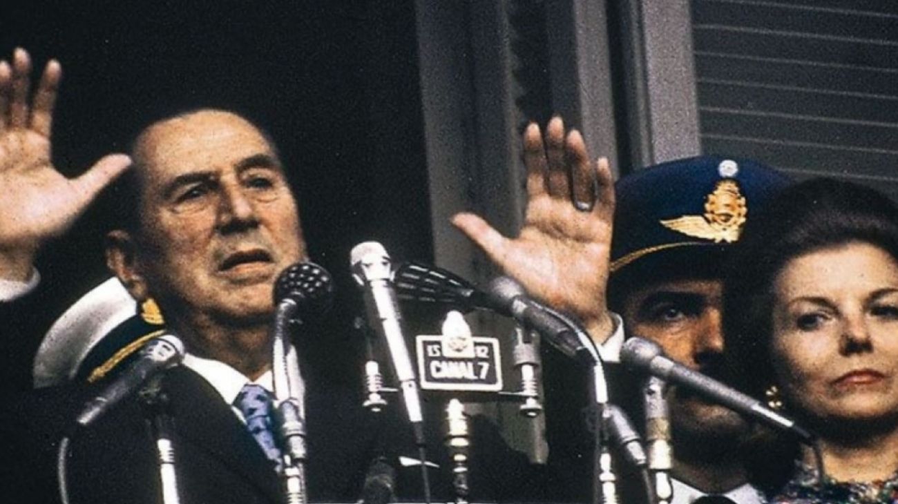 Un minuto y 19 segundos de tensión: la tarde que Perón perdió la paciencia y les dijo "estúpidos" e "imberbes" a los Montoneros