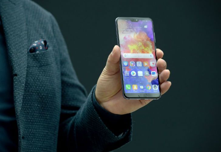 Cómo es el Huawei P20 Pro, el primer celular con tres cámaras traseras
