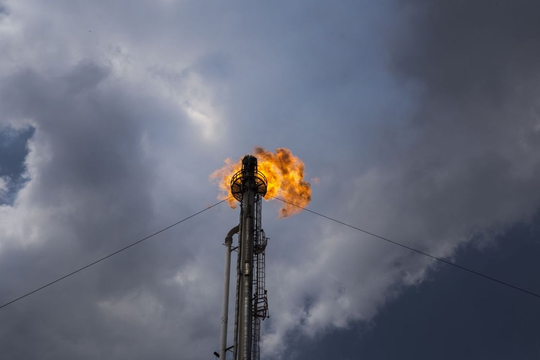 Pemex tiene mucho combustible y poco espacio para almacenarlo