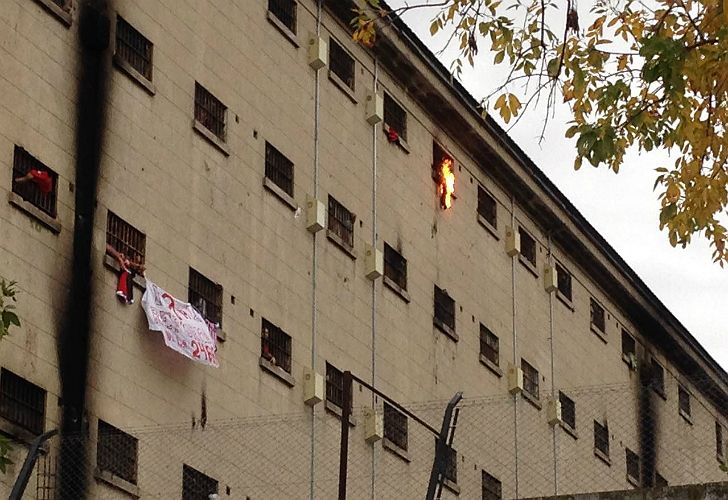 Presos de Devoto inician huelga de hambre por cambios en las salidas transitorias