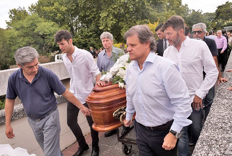 Débora Pérez Volpin: el emotivo adiós de su familia y sus amigos