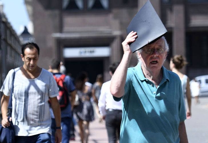 La sensación térmica pasó los 40 grados y rige un alerta amarilla