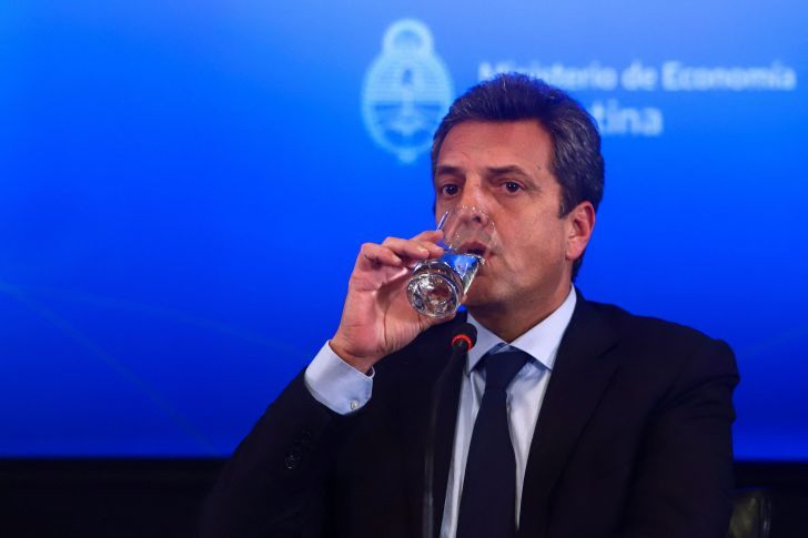 Colchón de devaluación dura dos meses y las importaciones siguen frenadas