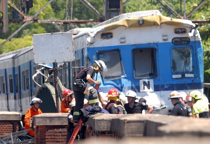 Chocaron dos trenes en Palermo: hay al menos 50 heridos