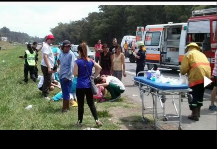 Inseguridad vial: 25 heridos por un choque en Sierra de los Padres