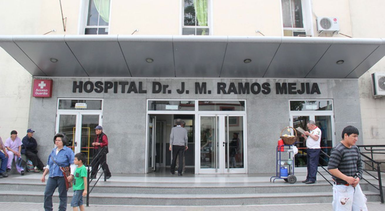 Terminaron de operar a Héctor Olivares y se espera el parte médico