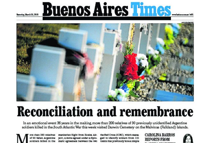 Este sábado en Buenos Aires Times: histórica visita a las Islas Malvinas