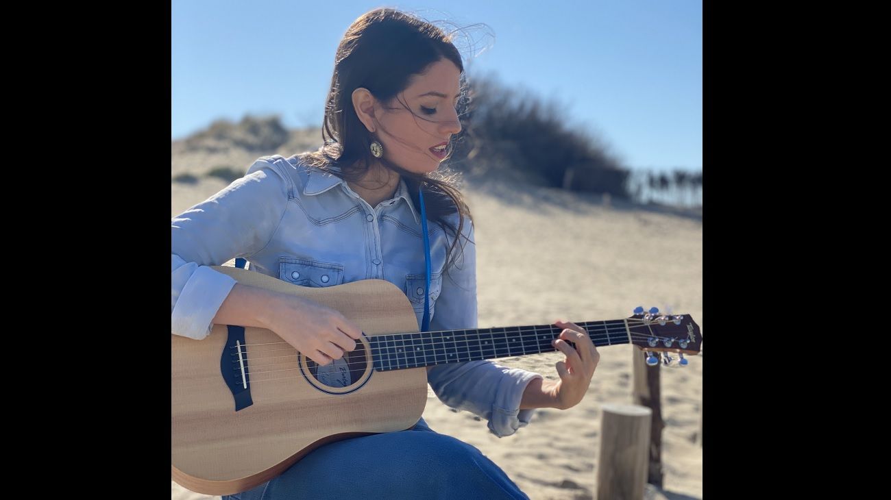 Tu banda en RePerfilAr: Josefina Vera, una artista de alto vuelo