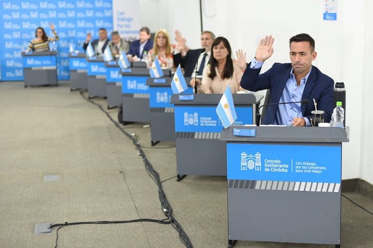 El PRO le rompe el bloque a Negri, arma bancada propia y tensiona con la UCR