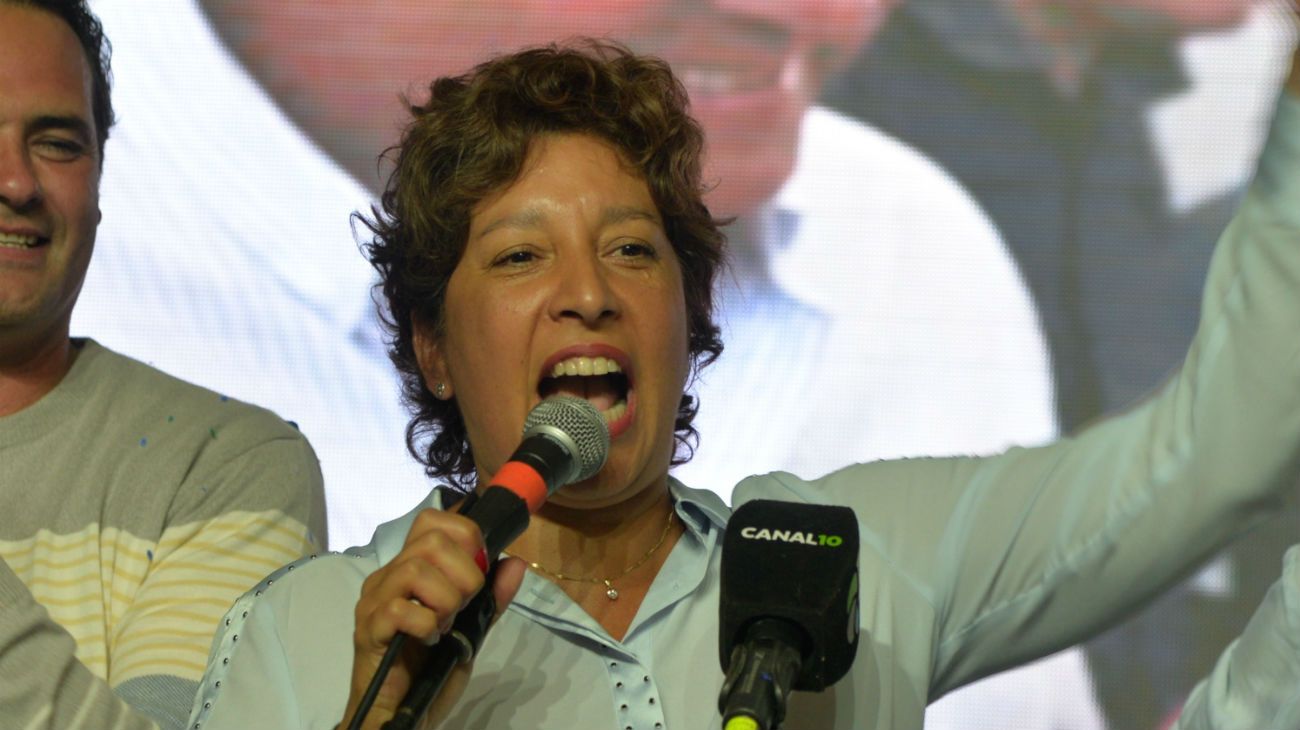 Quién es Arabela Carreras, la primera mujer gobernadora de Río Negro