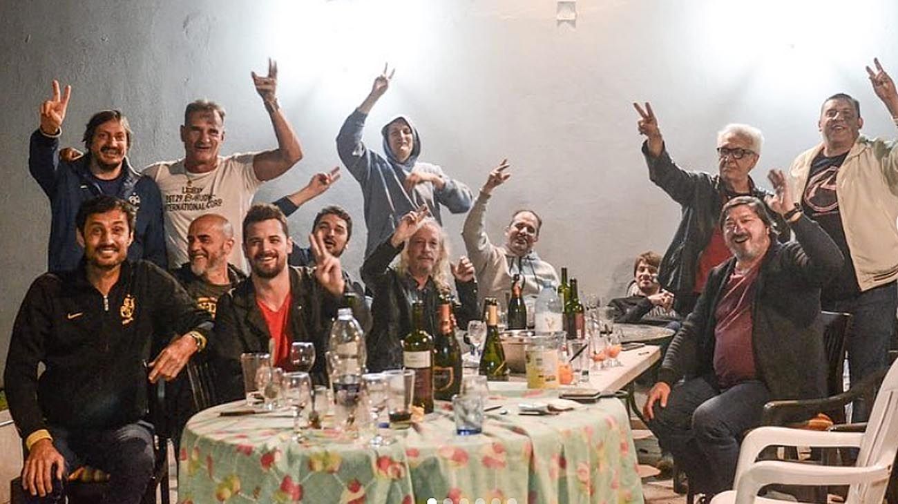 El asado peronista de Capusotto, Vaca Narvaja, Tognetti y Artemio: "¡Vamos carajo, volvimos!"
