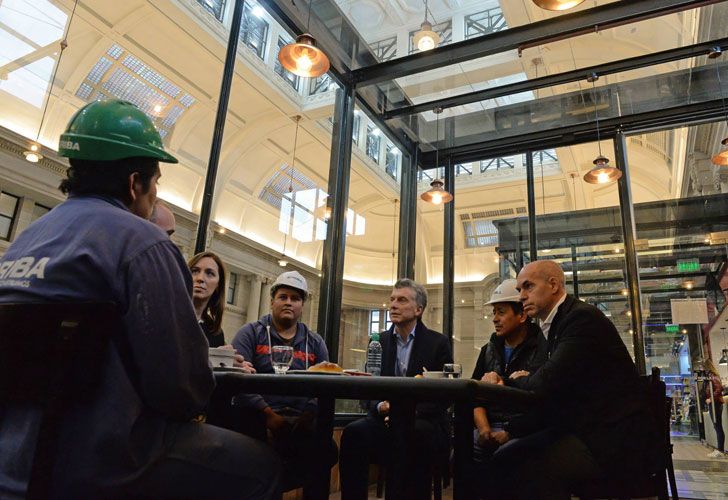 Macri, Vidal y Larreta visitaron obras en la estación de Retiro