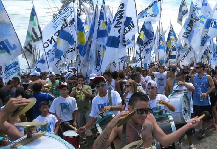 Insólito requisito de un clasificado: "No ser de La Cámpora ni cobrar un plan"