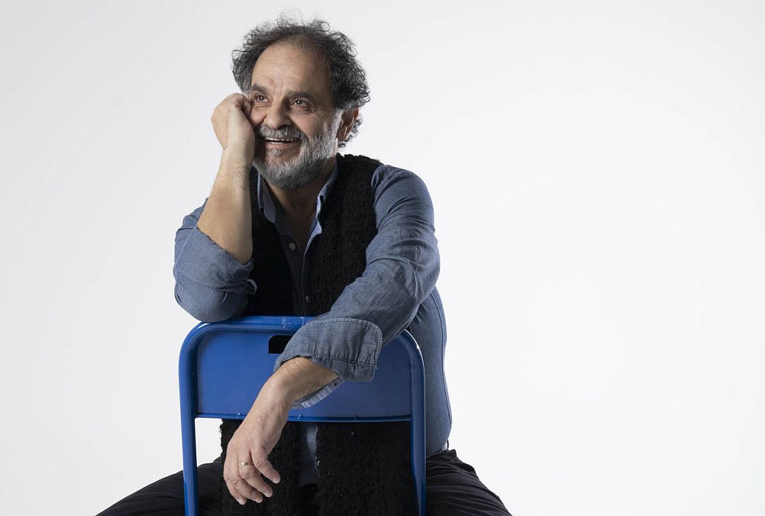Juan Massimo: "Cantar una canción popular es estar exponiendo una obra de arte de tres minutos"