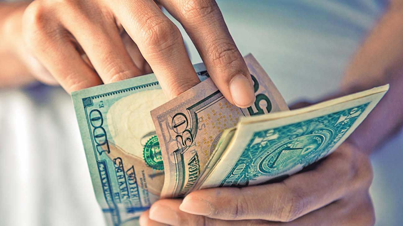 Tras el feriado largo, vuelve a subir el dólar Blue