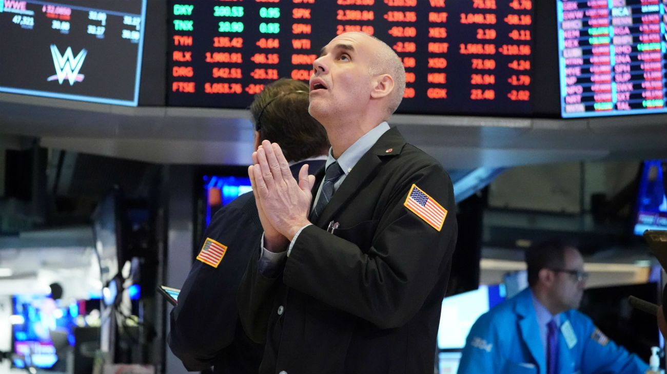 Tecnológicas lideran pérdidas de acciones en EE.UU.