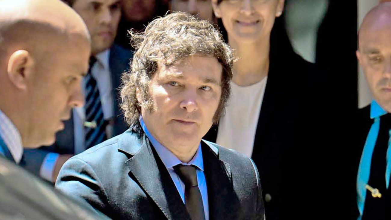 Eduardo Reina: “Milei está jugando a la ruleta rusa”
