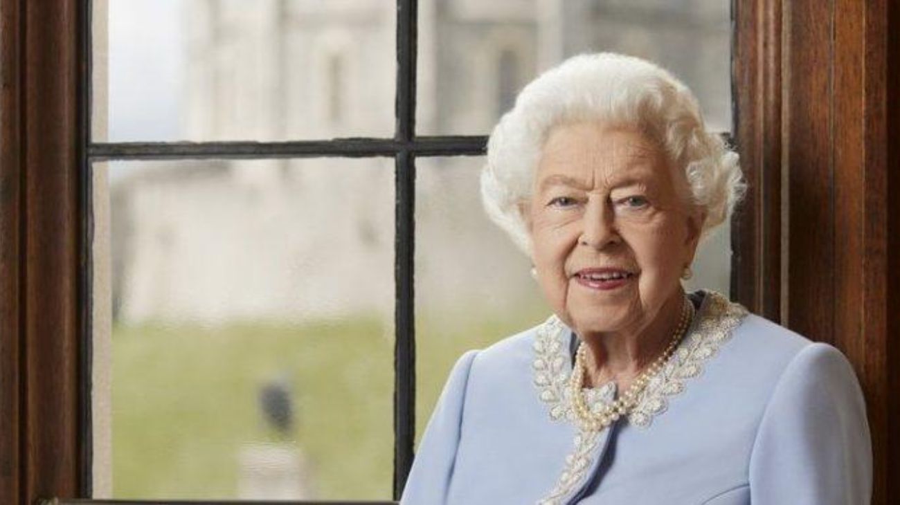 Los detalles del último retrato de Isabel II