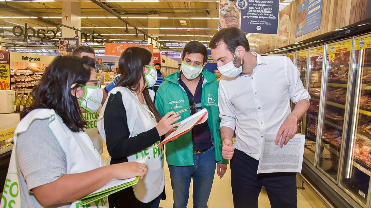 Arrancó el congelamiento de precios con faltantes de productos y con multas