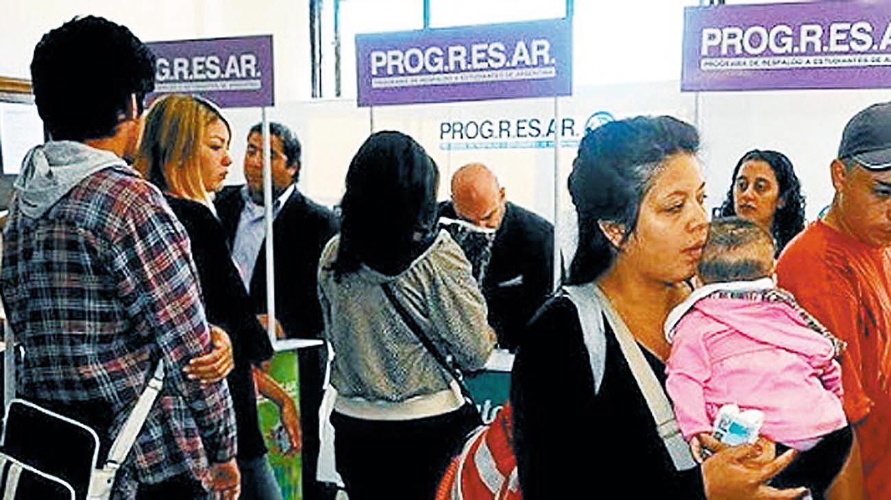 Aumentan las becas del plan Progresar y suman más beneficiarios