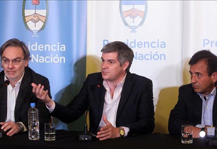Mesas de examen y semáforos para evaluar a los ministros del gabinete