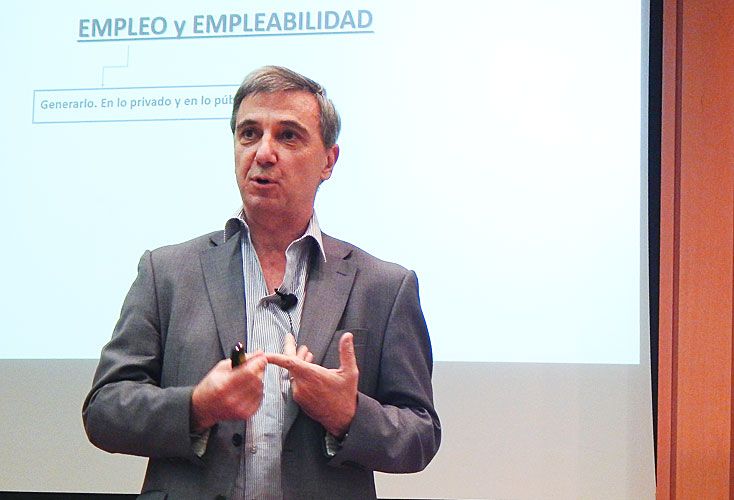Aerolíneas admite que pierde mercado pero niega despidos