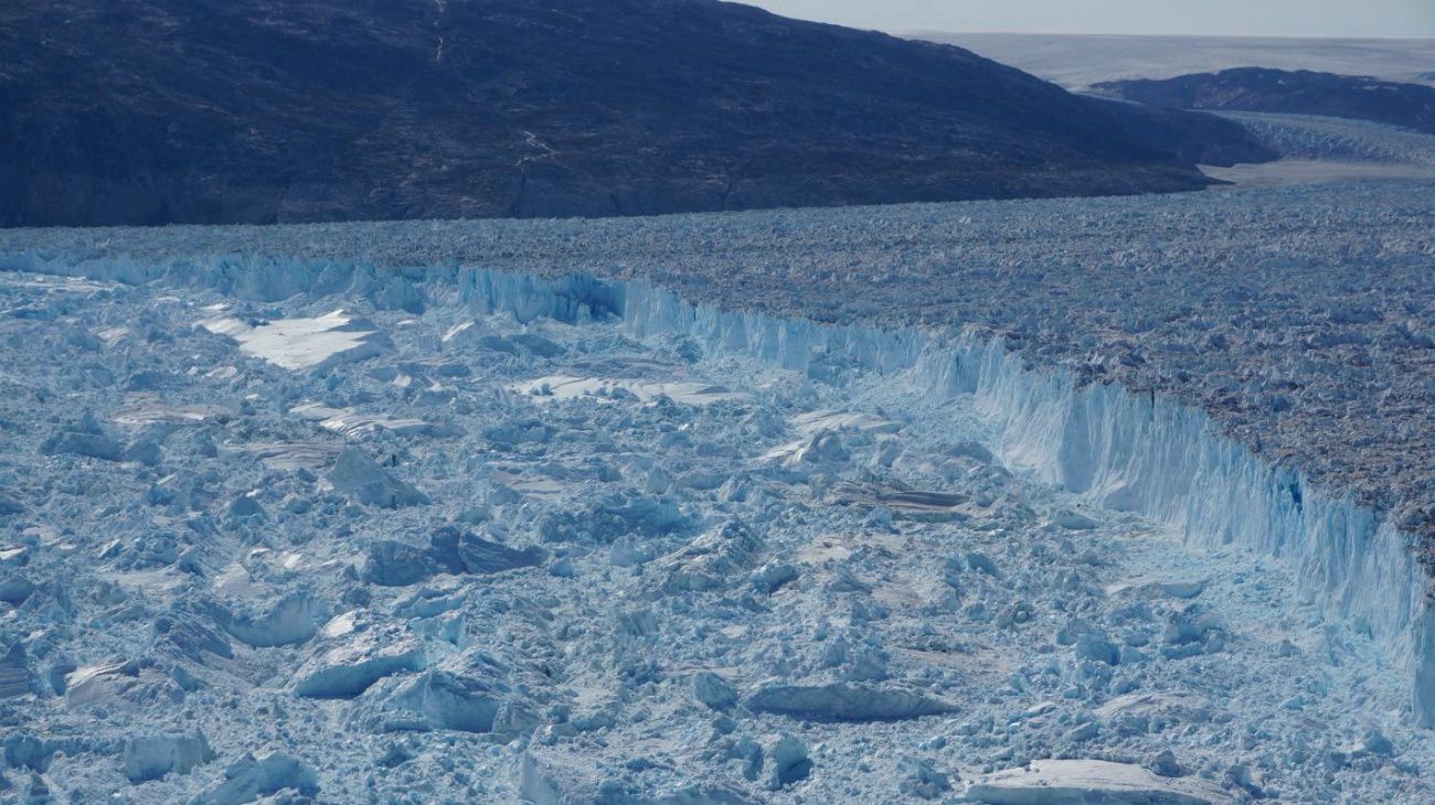 Un video muestra la espectacular ruptura de un glaciar en Groenlandia
