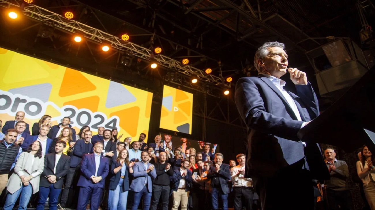 "Las críticas de Mauricio Macri apuntaron directamente a Karina Milei y a Santiago Caputo"