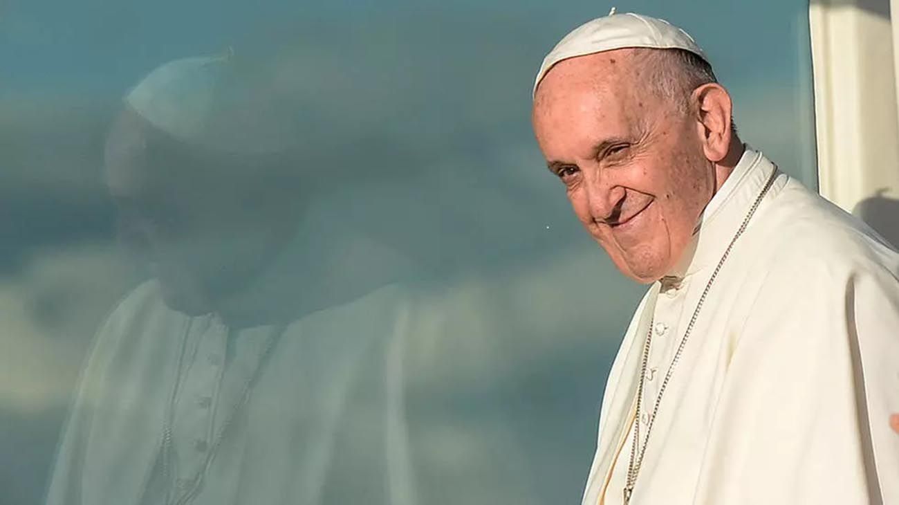 El papa Francisco pide construir "puentes en un mundo que construye muros"