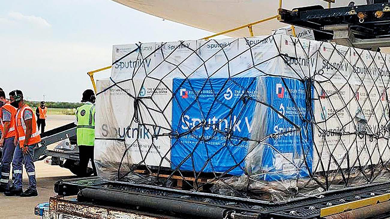 Sputnik V: partió un nuevo vuelo hacia Moscú en busca de más vacunas