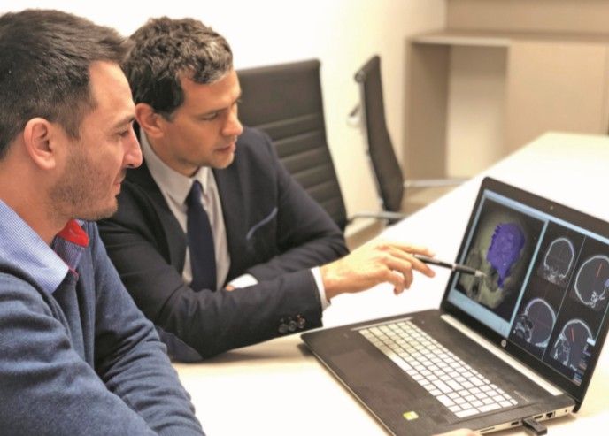 Dr. Emilio Degano: cirugía virtual y reconstrucción 3D de cráneo