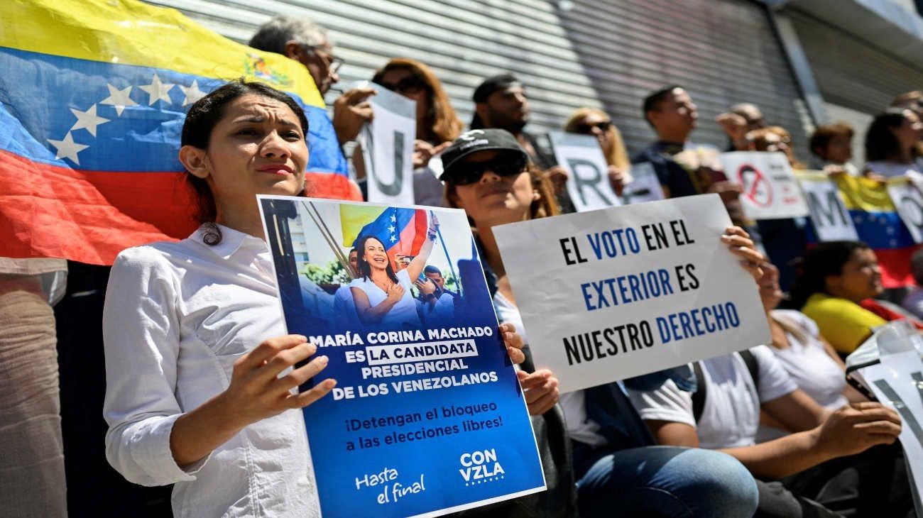 Aseguran que las presiones internacionales pueden “afectar más la vida de los venezolanos”