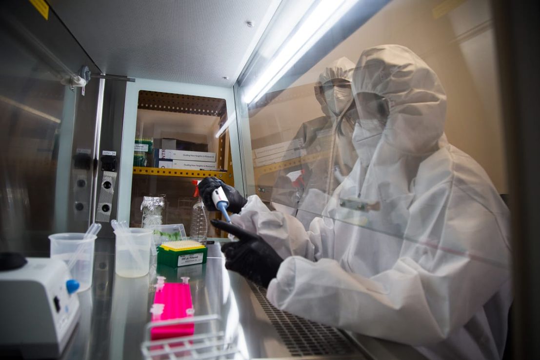 Comenzó a funcionar un nuevo laboratorio universitario para el diagnóstico de COVID-19