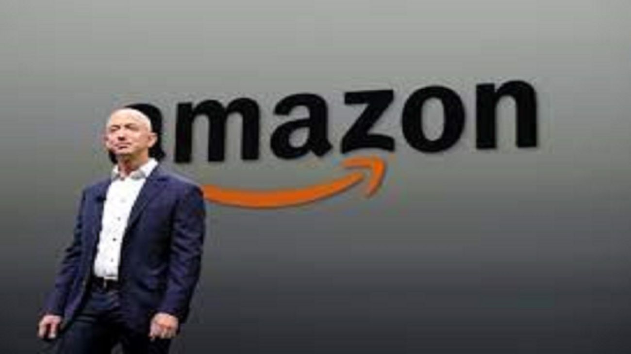 Jeff Bezos fue declarado el hombre más rico del mundo con una fortuna de USD 200.000 millones