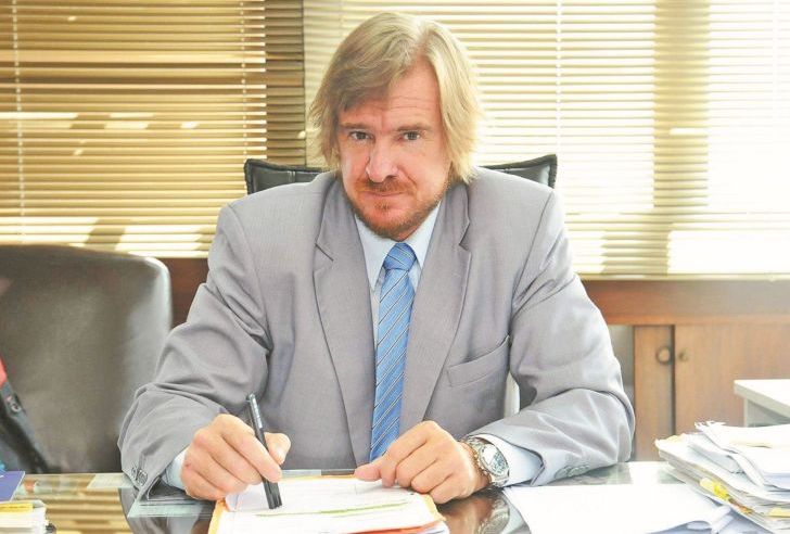 Vaca Narvaja: “Para el Estado es una sustancia terapéutica”