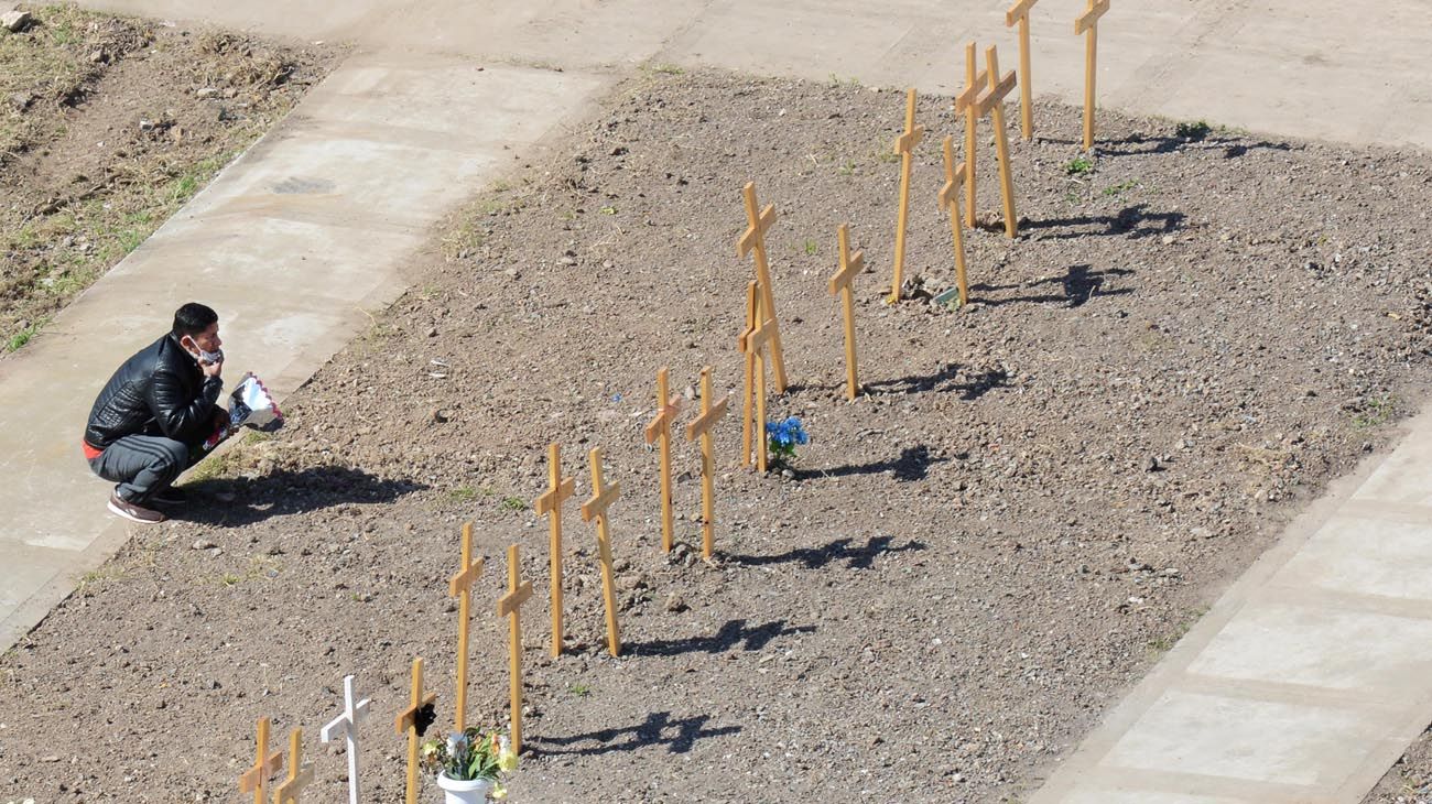 El cementerio de Flores abre sus puertas después de más de 150 días