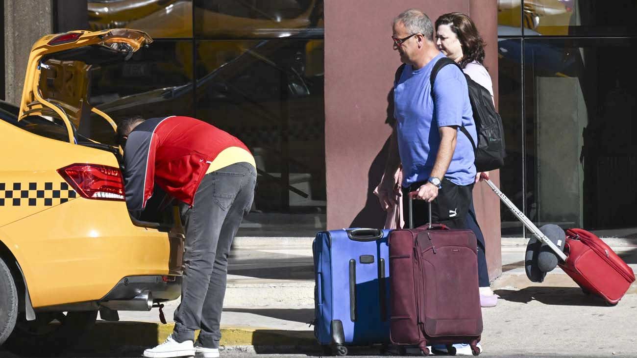 Debido a la crisis, cierran hoteles y se derrumba el turismo en Cuba