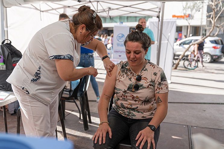 Crecen los casos de Covid, pero no se analizan nuevas medidas sanitarias
