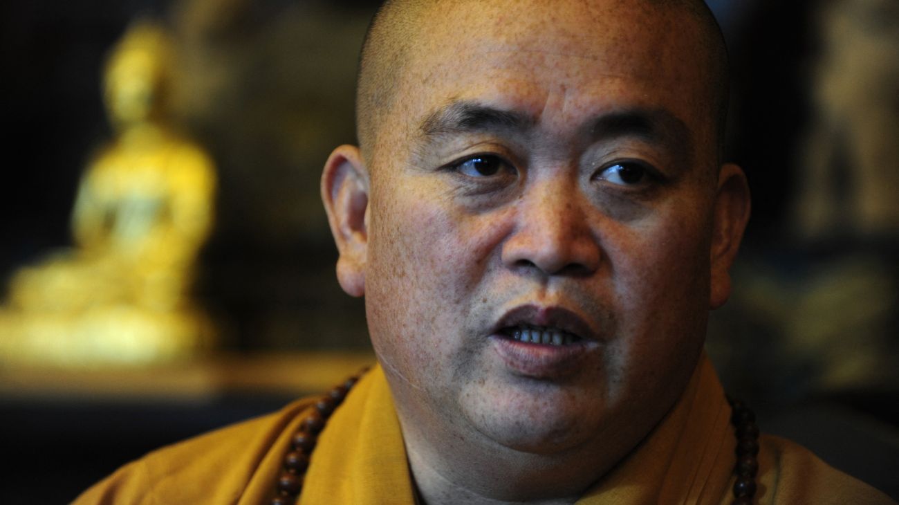 China: acusan al principal monje del Templo Shaolin de graves delitos como malversación de fondos y falta de respeto al celibato