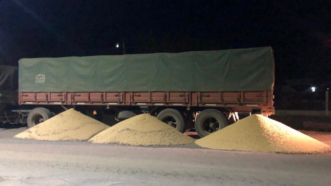 Tucumán: camioneros bloquean plantas de acopio en plena cosecha de soja