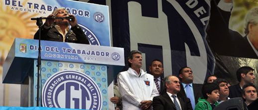 Moyano pidió la "re" de CFK para que "Perón y Kirchner descansen en paz"